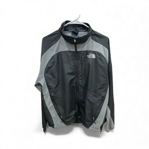 The North Face Men's Black and Gray Windbreaker